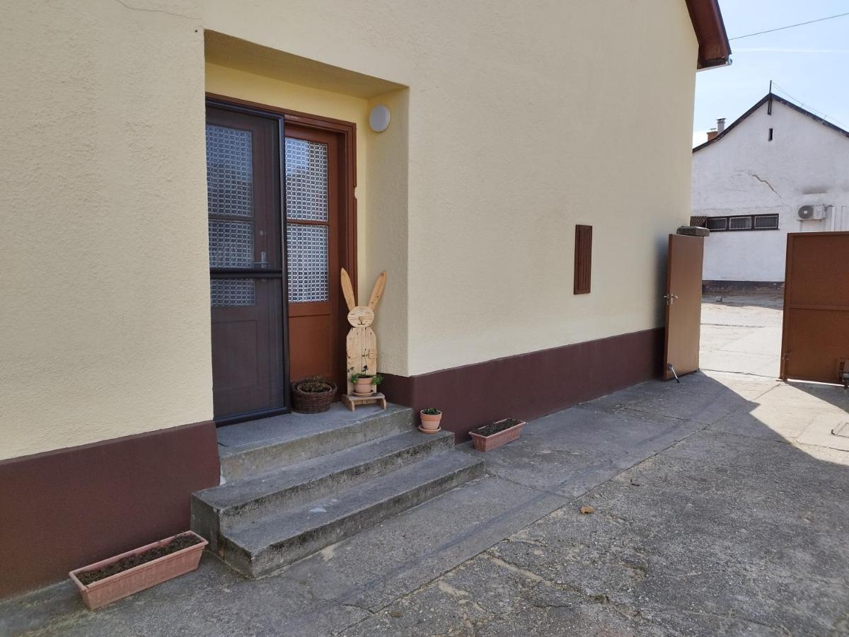 Tartos Szegfu Vendeghaz, Maganszallas Tazlar Exterior photo