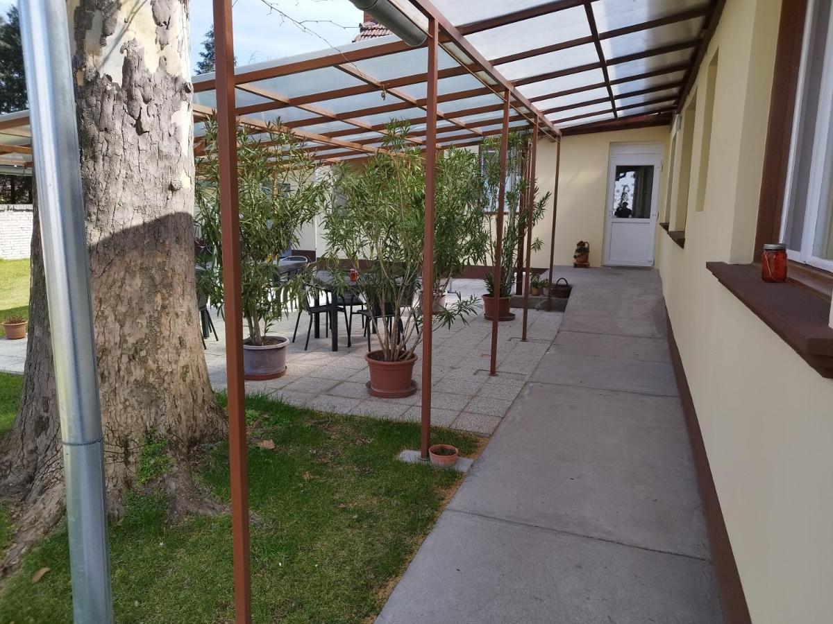 Tartos Szegfu Vendeghaz, Maganszallas Tazlar Exterior photo